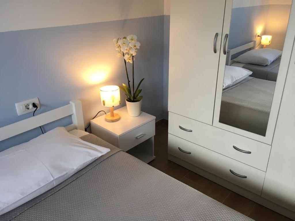 Holiday Home Aqua Шмирка Екстер'єр фото